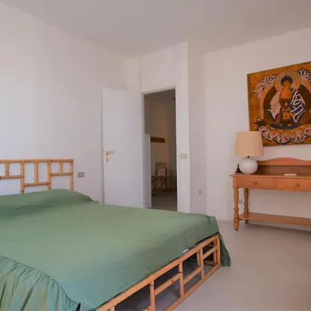 Golfo Di Procchio بروكيو
